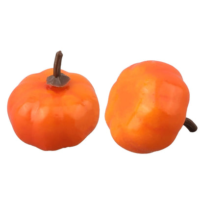 Mini pumpkins table decor